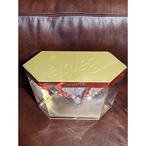 NWT BARBIE Special Edition Collectible 1997 Happy Holidays 17832 - Picture 6 of 7